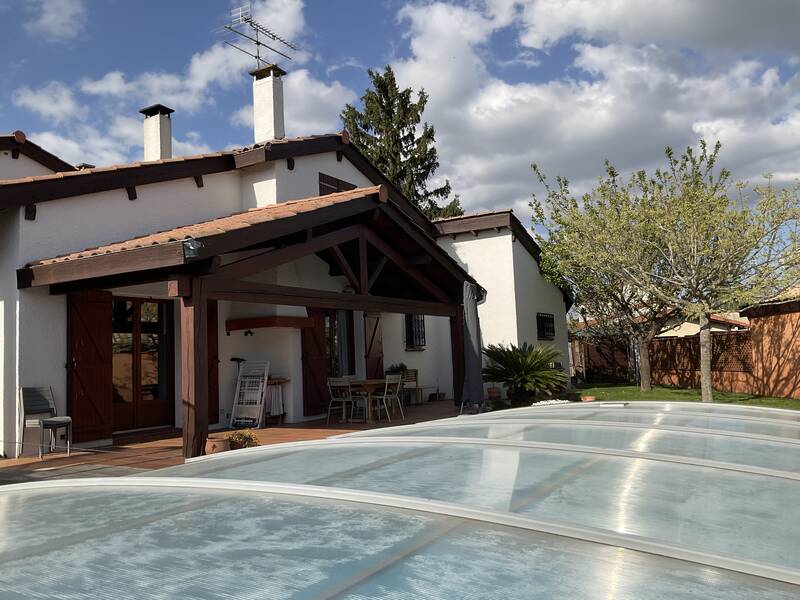 Avec Piscine