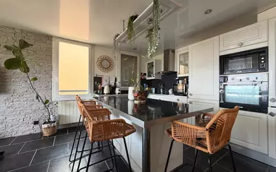 Nice (06000)
