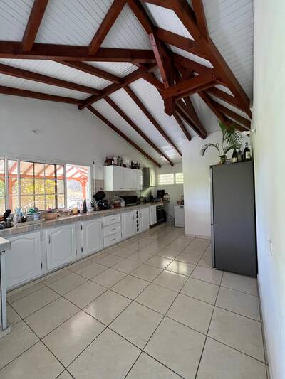 Location maison 6 pièces Le Gosier (97190)