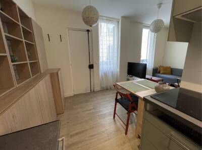 Location appartement studio Paris 19e