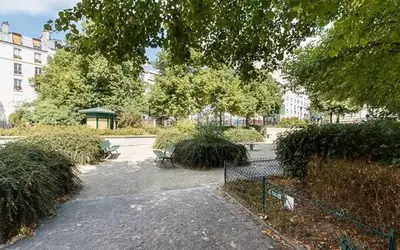 Paris 11E