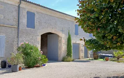 Asnières-La-Giraud (17400)