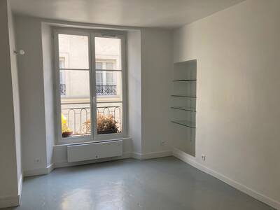 Location appartement studio Paris 3e