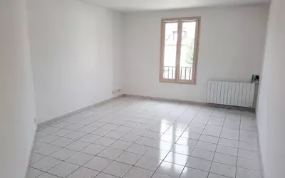 Houdan (78550)