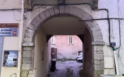 Fontaines-Sur-Saône (69270)