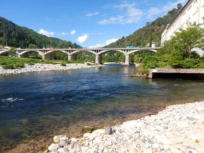 Vente appartement 4 pièces Vals-les-Bains (07600)