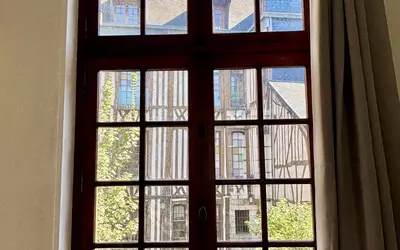Rouen (76000)