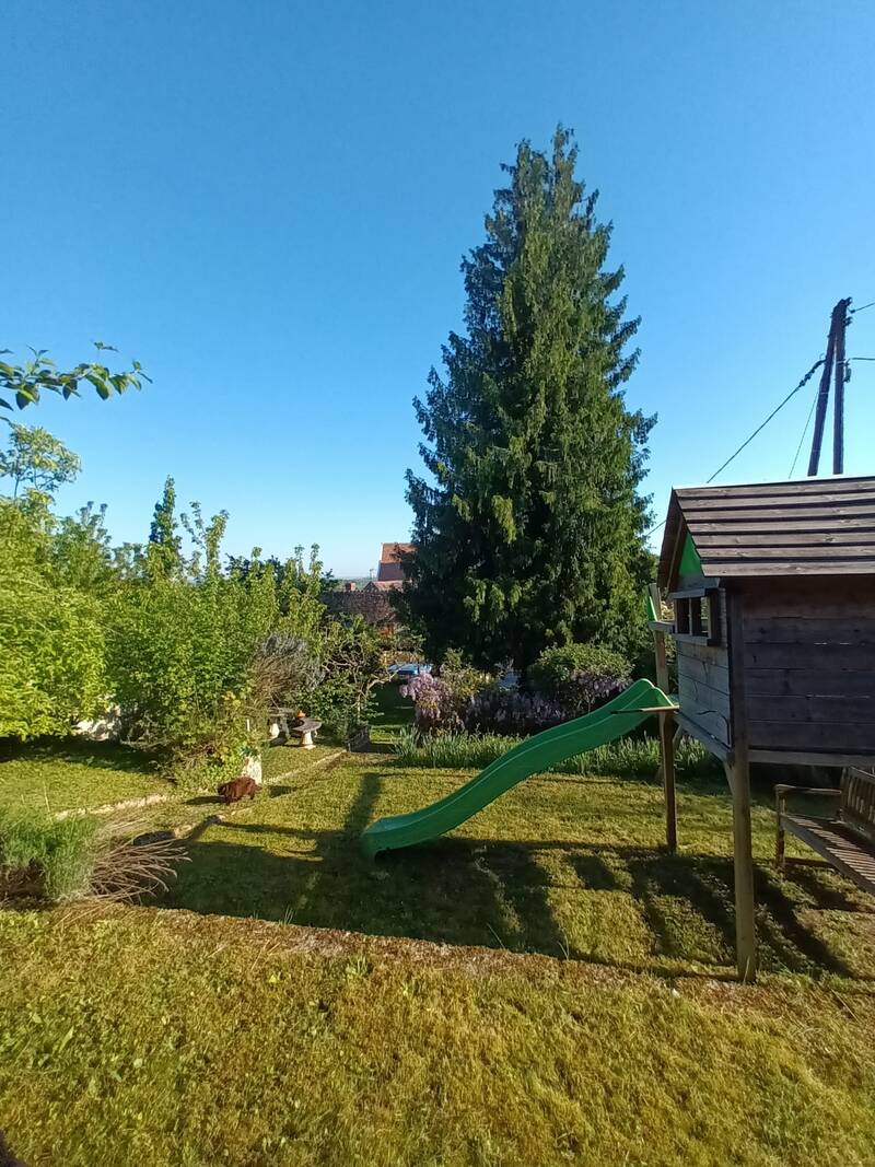 Champigny (89340)