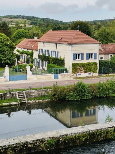 Vente maison 13 pièces Escolives-Sainte-Camille (89290)