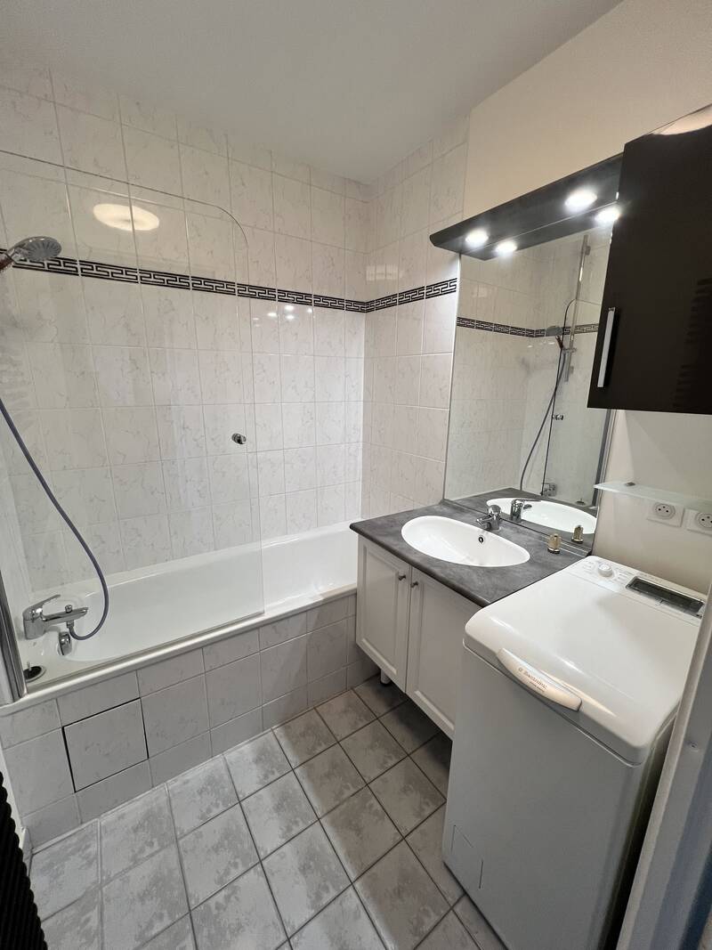 Fresnes (94260)