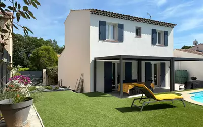 Pertuis (84120)