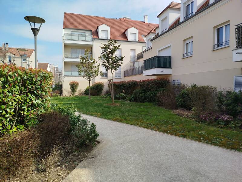 Villeneuve-La-Garenne (92390)
