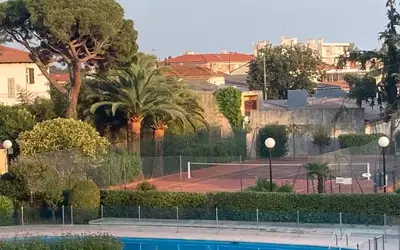 Antibes (06600)