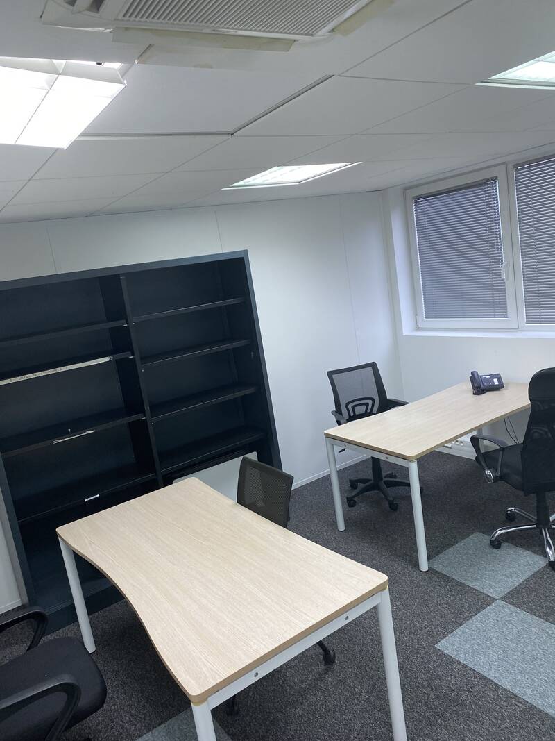 Bureaux Tout Équpés