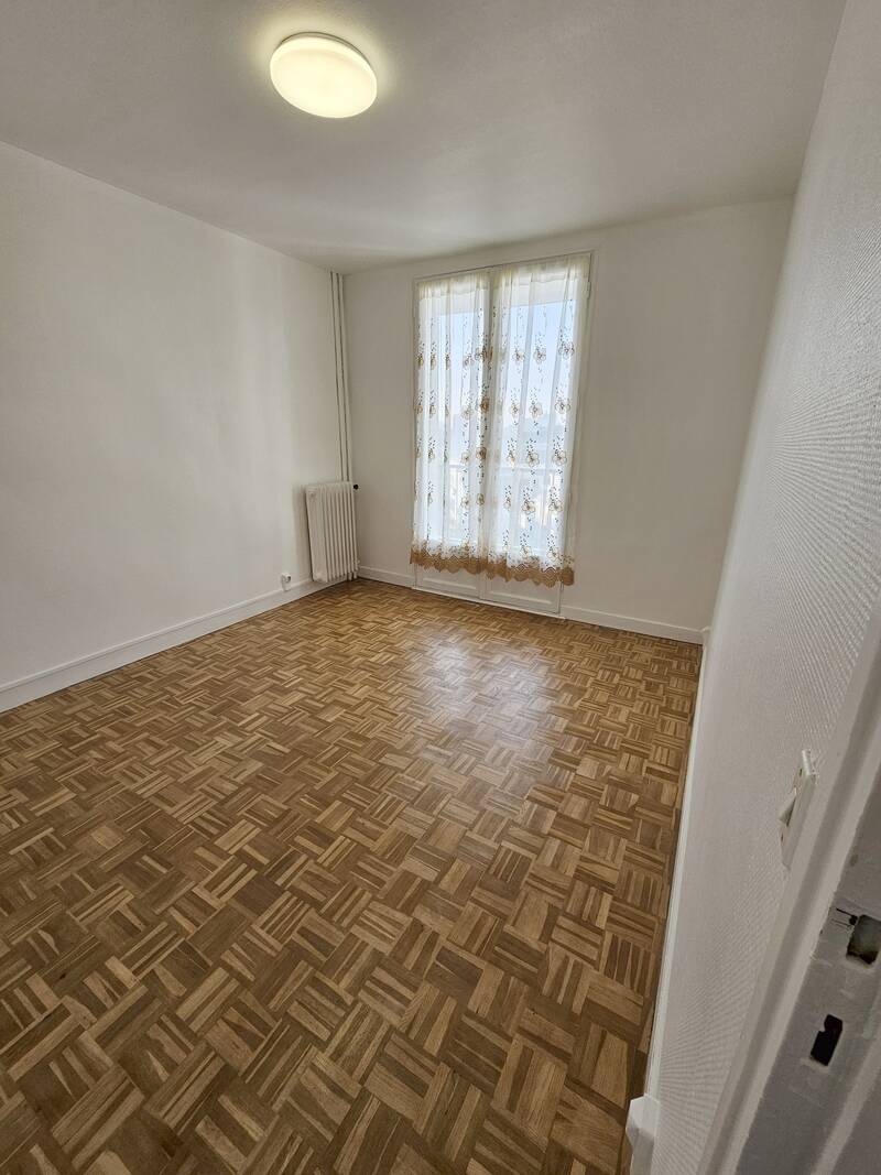 Melun (77000)