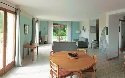 Sandouville (76430)