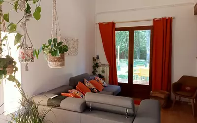 Salles (33770)