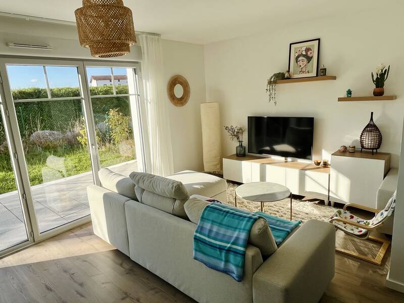 Larressore (64480)