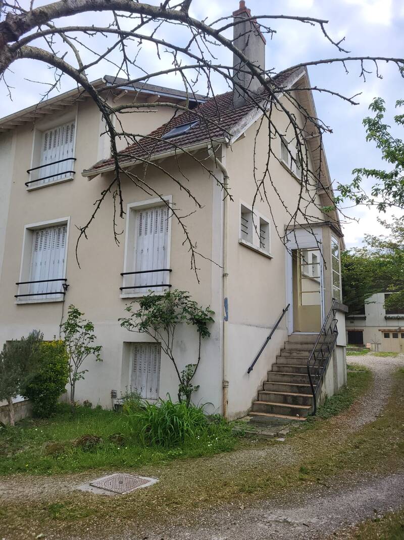 + Chalet De 41 M², Saint-Ouen-L'aumône (95310)