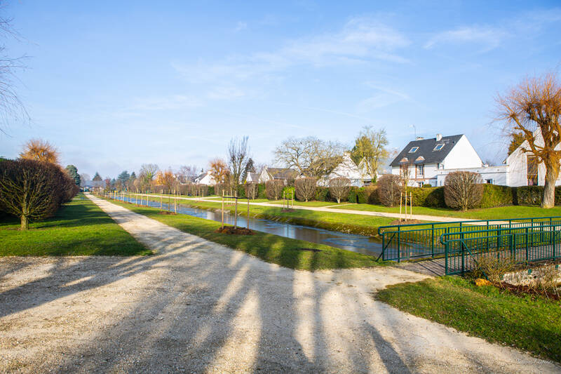 Ozoir-La-Ferrière (77330)