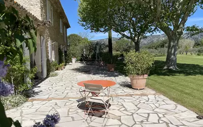 Cheval-Blanc (84460)