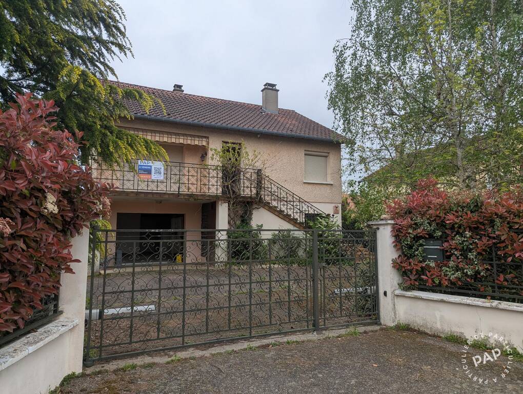 Maison 5 pièces 199 m² · à Vendat · 199 m² · 260 000 €