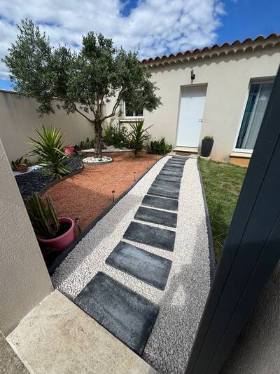 Location maison 4 pièces Saint-Gilles (30800)