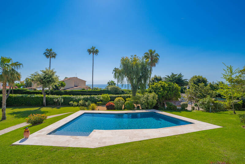 Cannes (06150)