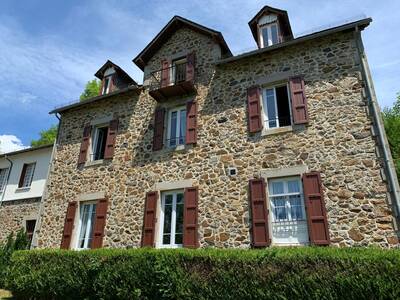 Vente maison 15 pièces Thiézac (15800)