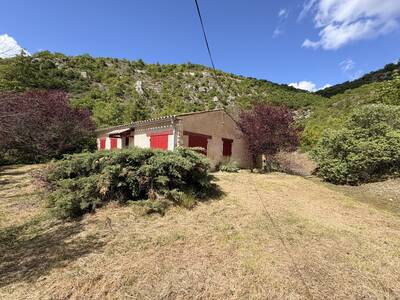 Vente maison 4 pièces Barret-de-Lioure (26570)