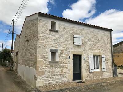 Location maison 4 pièces Surgères (17700)