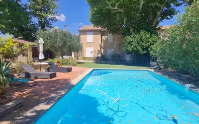 Avignon (84000)
