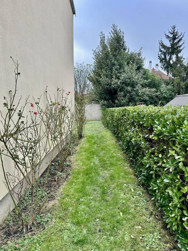 Sèvres (92310)