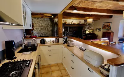 Saint-Sauves-D'auvergne (63950)