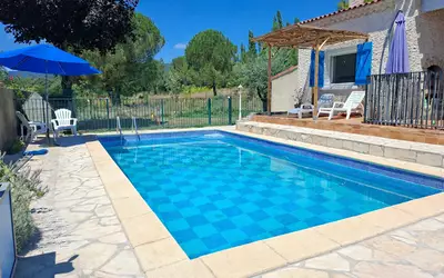 Laroque (34190)