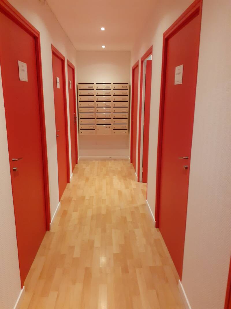 Bureaux, local professionnel Paris 10E (75010) - 105 m² - 719.000 €