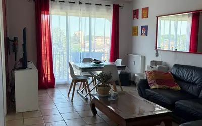 Pau (64000)