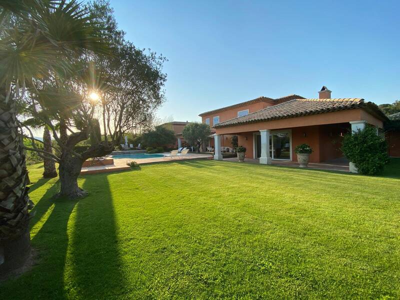 Grimaud (83310)