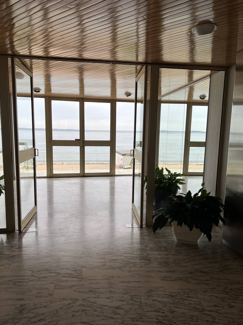 Arcachon- Face À La Mer