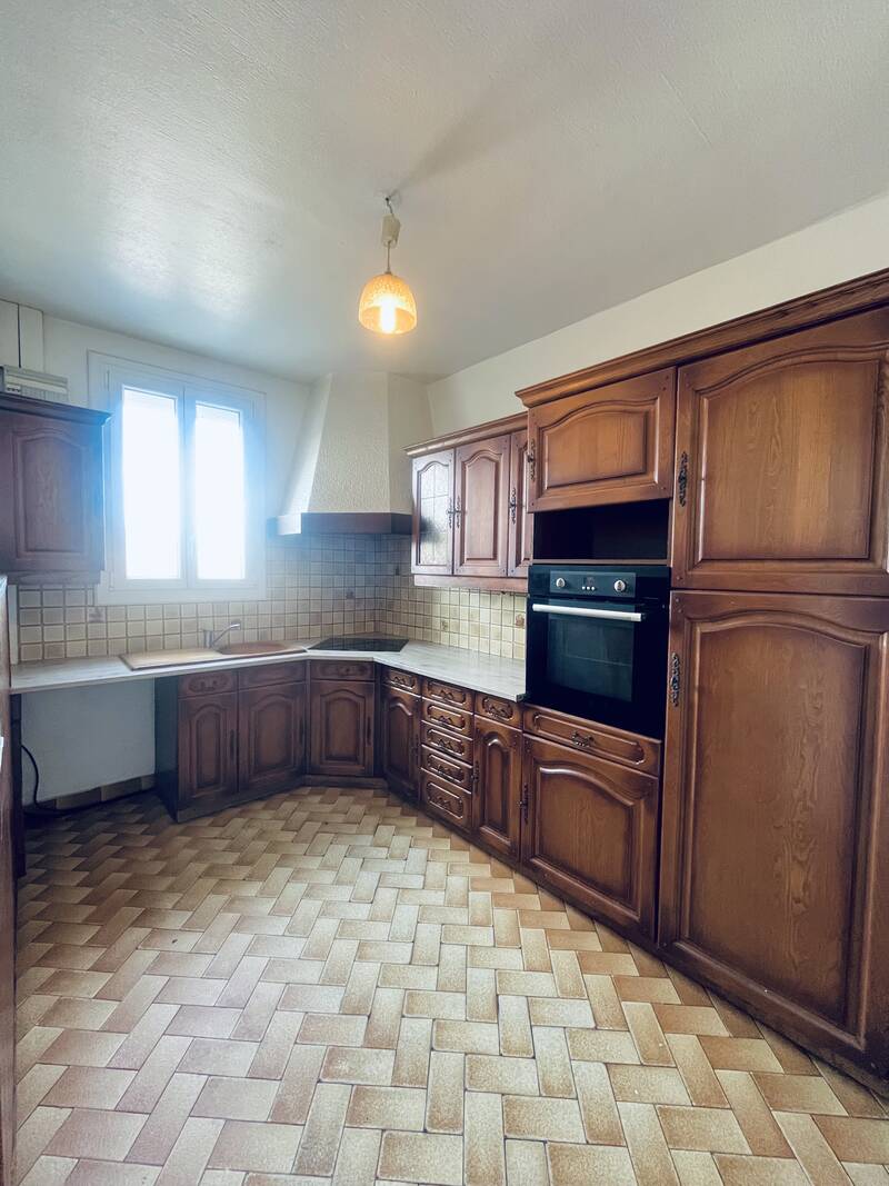 Mantes-La-Ville (78711)