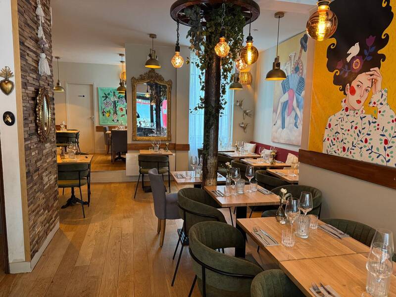 Fonds de commerce Hôtel, Bar, Restaurant Paris 11E (75011) - 100&nbsp;m² - 305.000&nbsp;&euro;