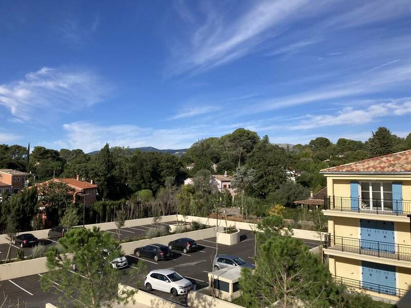 Roquefort-Les-Pins (06330)