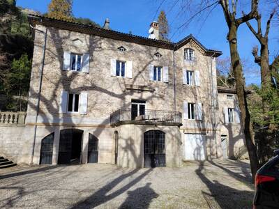 Vente maison 11 pièces Antraigues-sur-Volane (07530)