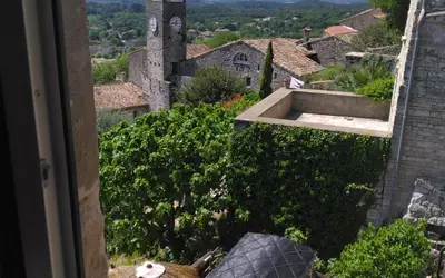 Vézénobres (30360)