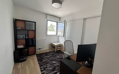 Nantes (44000)