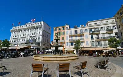 Cannes (06400)