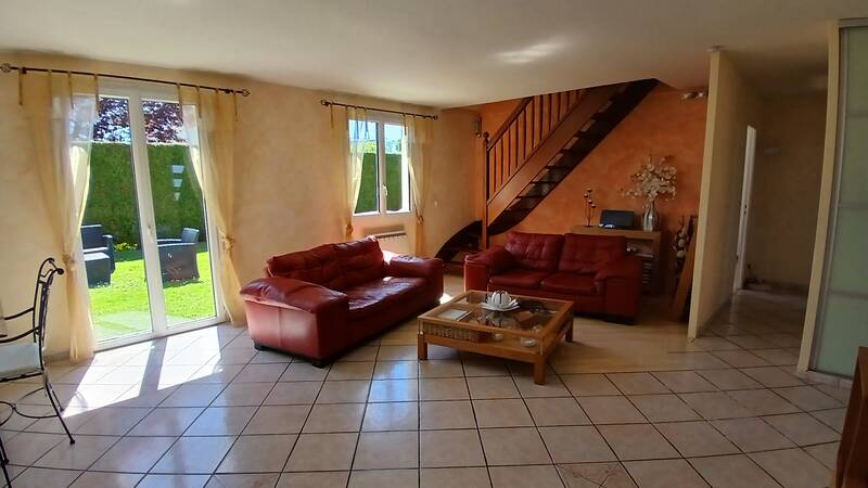 Le Mesnil-Esnard (76240)