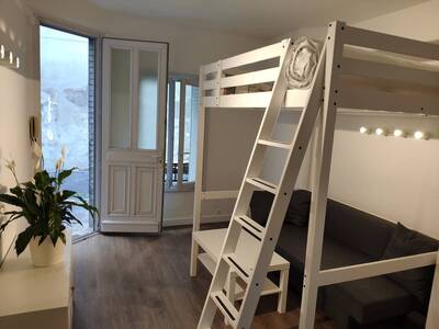 Location appartement studio Paris 15e