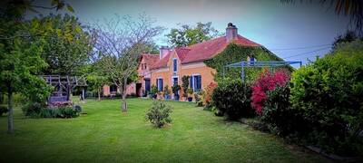 Vente maison 10 pièces Lahitte-Toupière (65700)