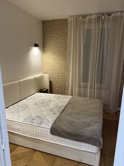 Location appartement studio Suresnes (92150)